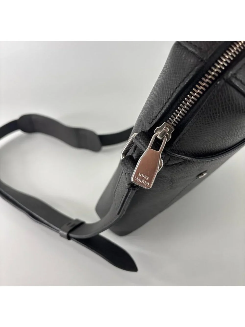 Louis Vuitton Super Taiga Grigori Shoulder Bag Black